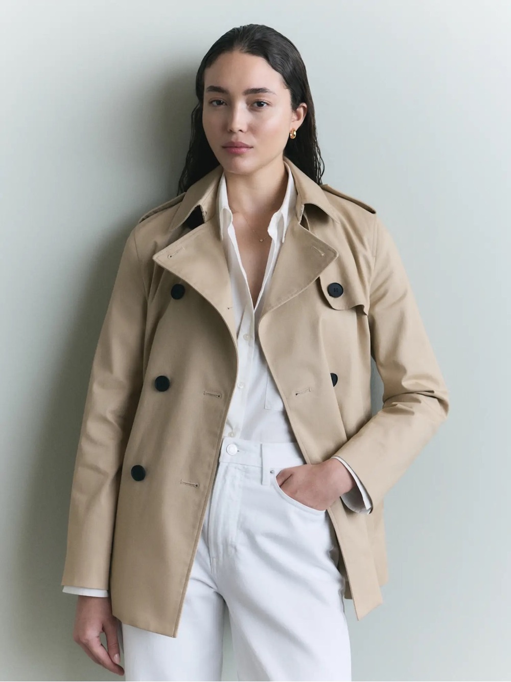 Quince Comfort Stretch Short Trench Coat Ligjt khaki
Size S